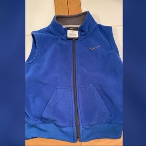 Nike vest size 24 months